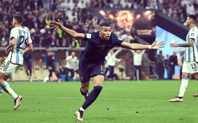 关于西班牙力克阿根廷，姆巴佩关键制胜的信息