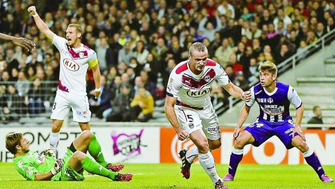 关于波尔多客场战胜图卢兹，拉开积分差距的信息