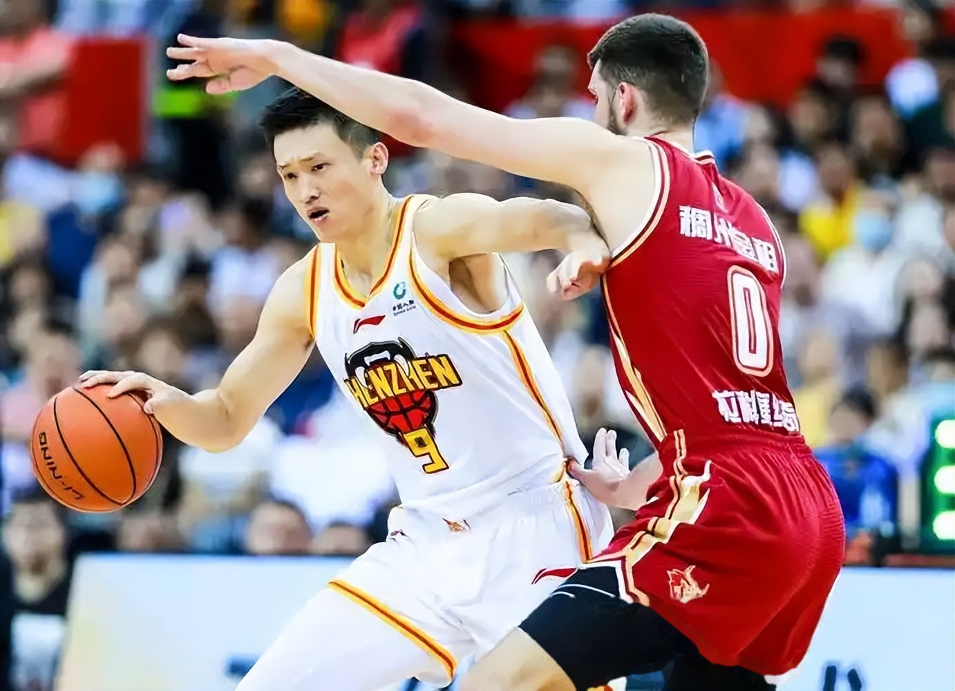 包含外援战略调整，球队实力飙升，力拼冠军！的词条