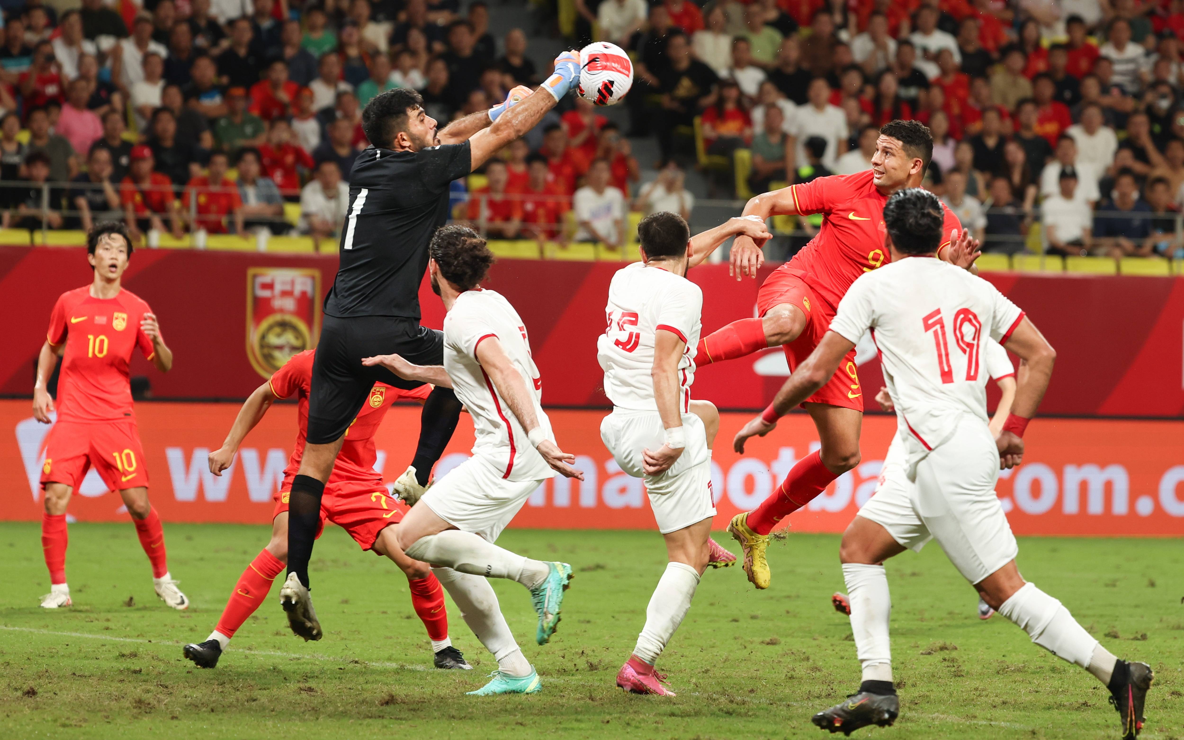 中国足球联赛热门球队备战下一场比赛的简单介绍