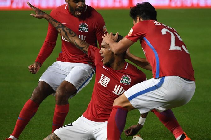 关于恒大客场对阵建业，谁将在客场赢得胜利？的信息