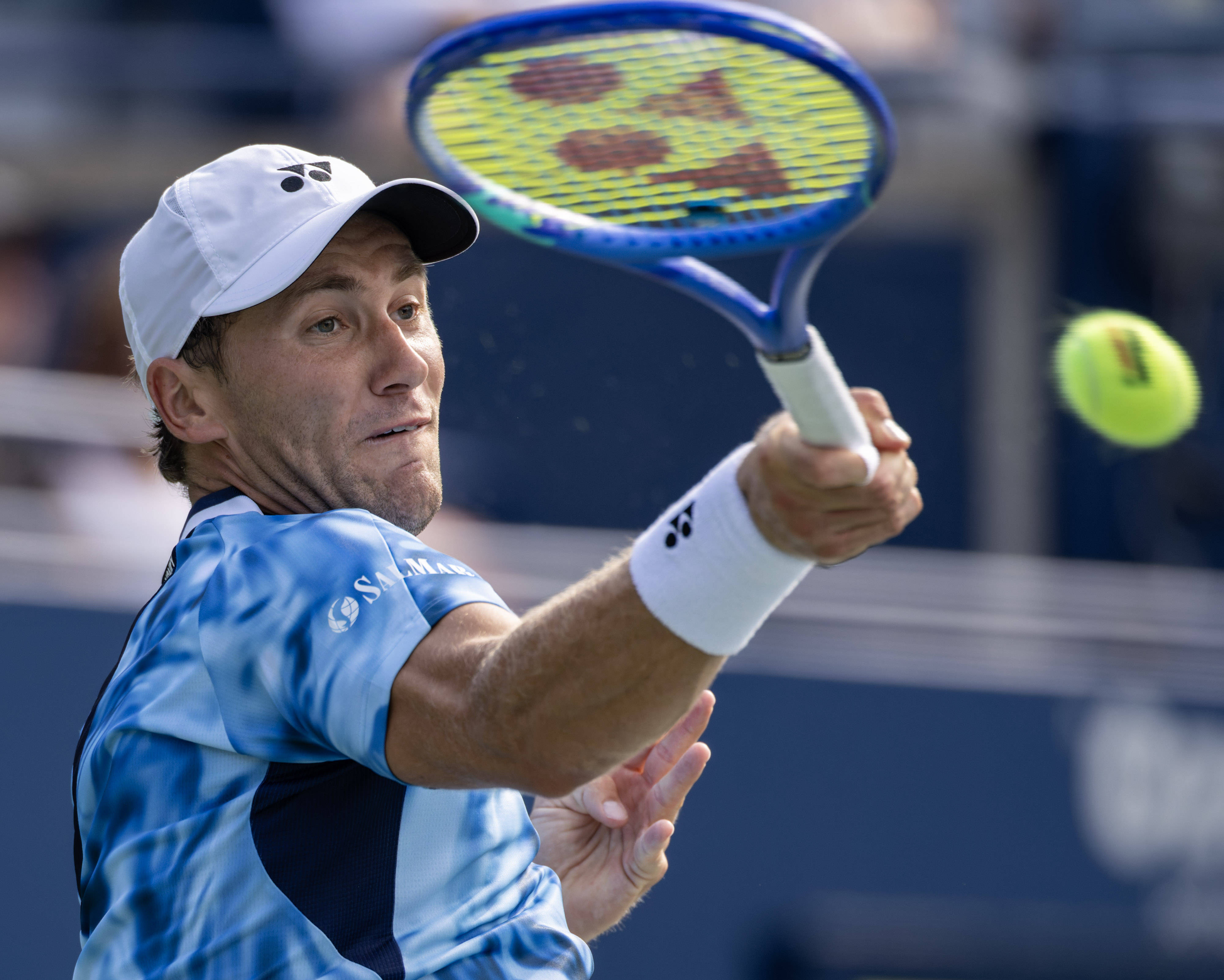 包含网球男单：德国选手逆转赢得冠军的词条