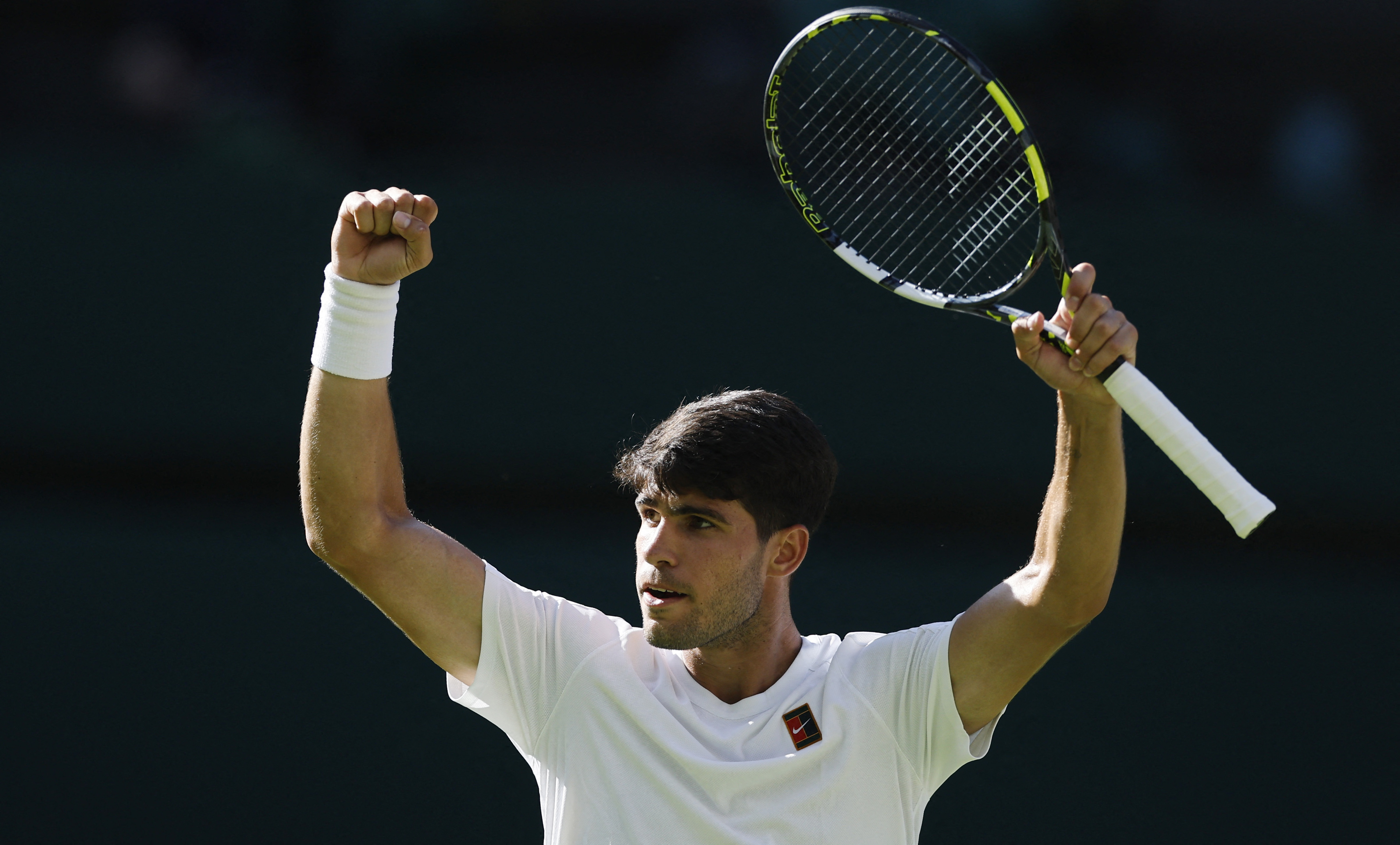 温网逆转澳网，阿尔卡拉斯点燃赛场的简单介绍