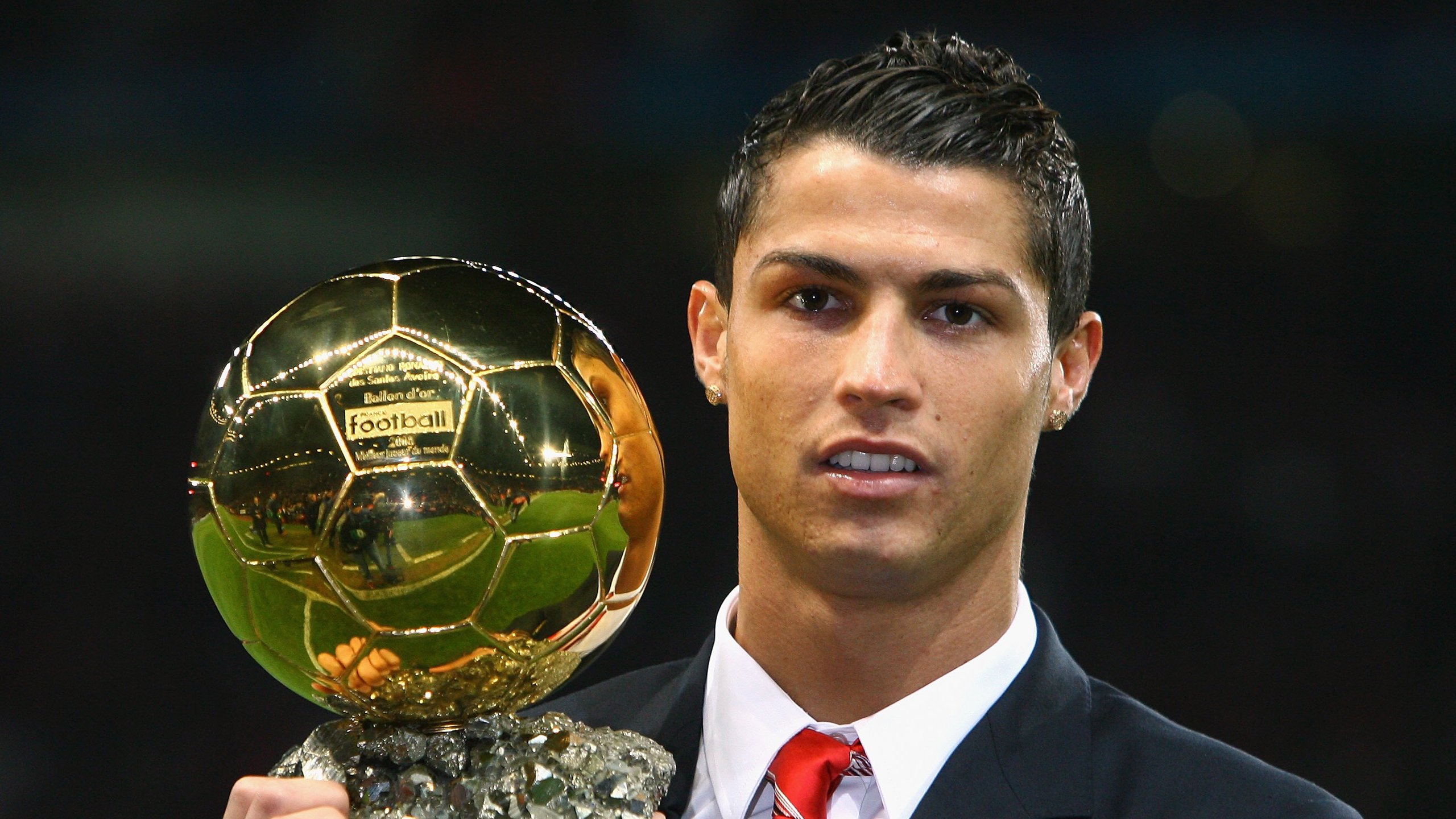 团队之重与个人之光，马龙扛旗背后的乒乓启示